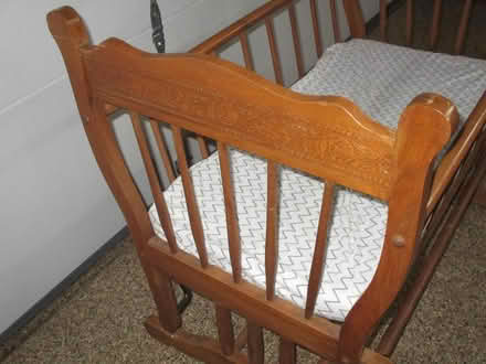 Photo of free Cradle (Schaumburg) #2