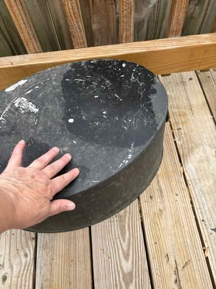 Photo of free Wire baskets/metal tub (Arnold) #2