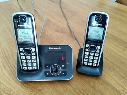 Photo of free Panasonic DECT cordless phone & answer machine (Wraxall BS48) #1