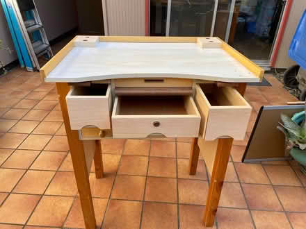 Photo of free Small Jewelry Bench (Willow Glen - Dry Creek) #4