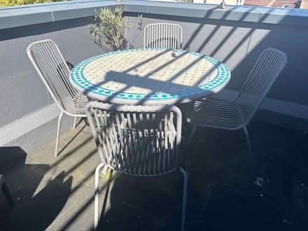Photo of free Outdoor table and 4 chairs (Croydon CR7) #1