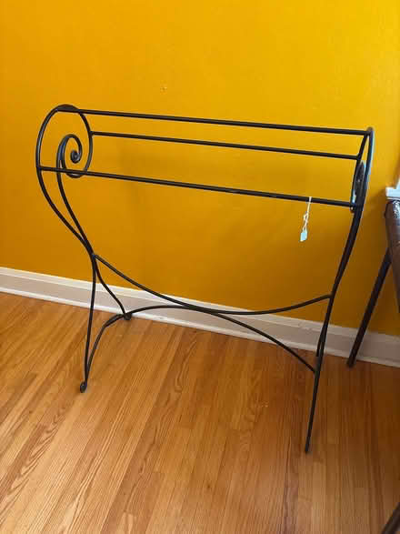Photo of free Quilt stand (McKennan Park) #1