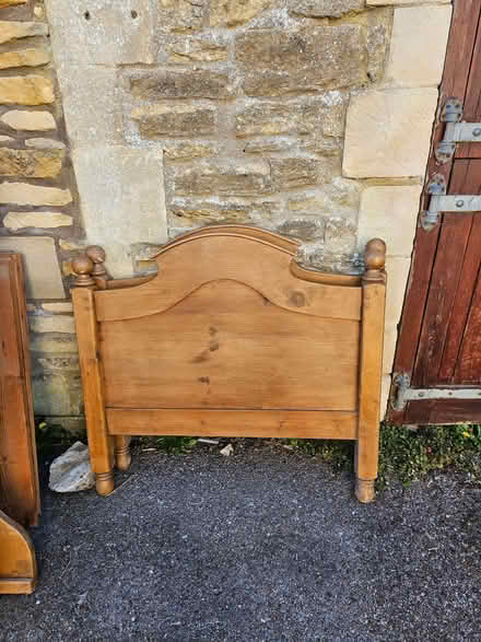 Photo of free Antique single bed frame (Pipehouse) #1