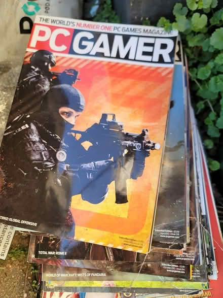 Photo of free Old PC gamer magazines (Carshalton) #1