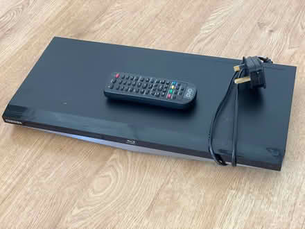 Photo of free DVD/blu-ray player (Chilworth GU4) #1