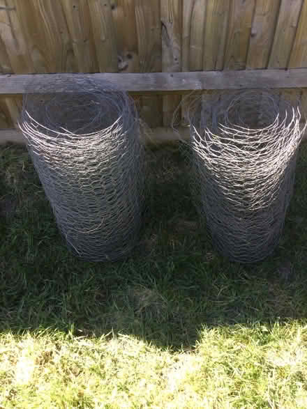 Photo of free Barbed wire (Mitcham CR4) #2