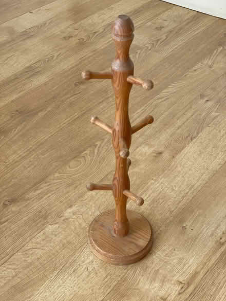 Photo of free Wooden mug tree (Chilworth GU4) #1