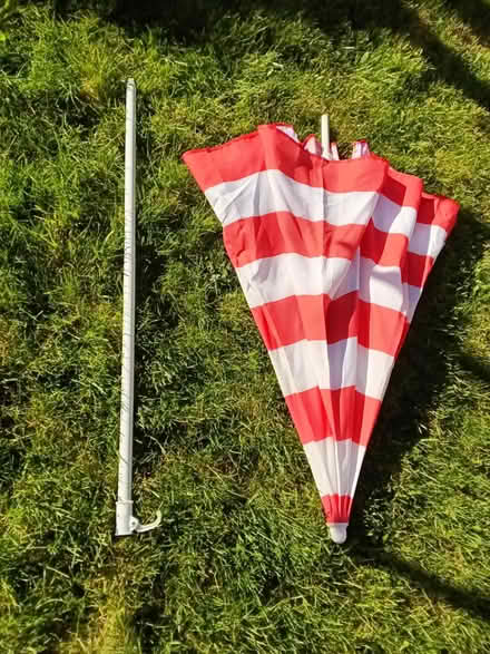 Photo of free Parasol / umbrella for picnic table (stalybridge SK15) #3