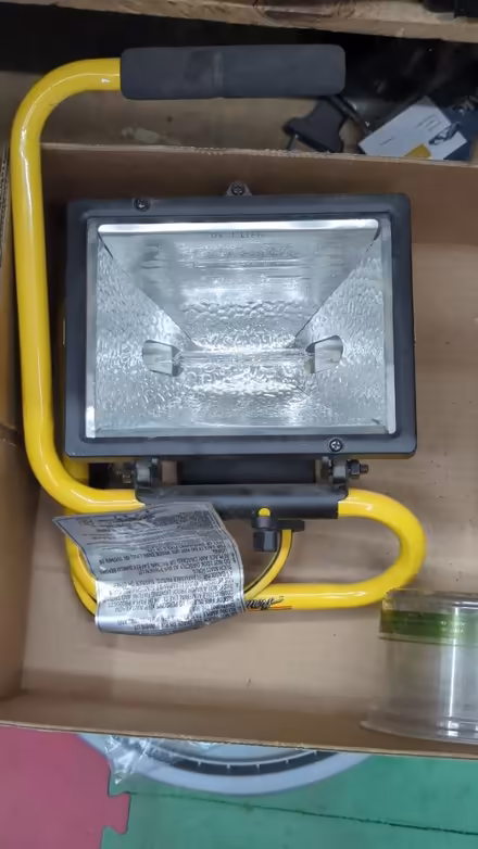 Photo of free Halogen work light (San Pedro and Osuna) #1