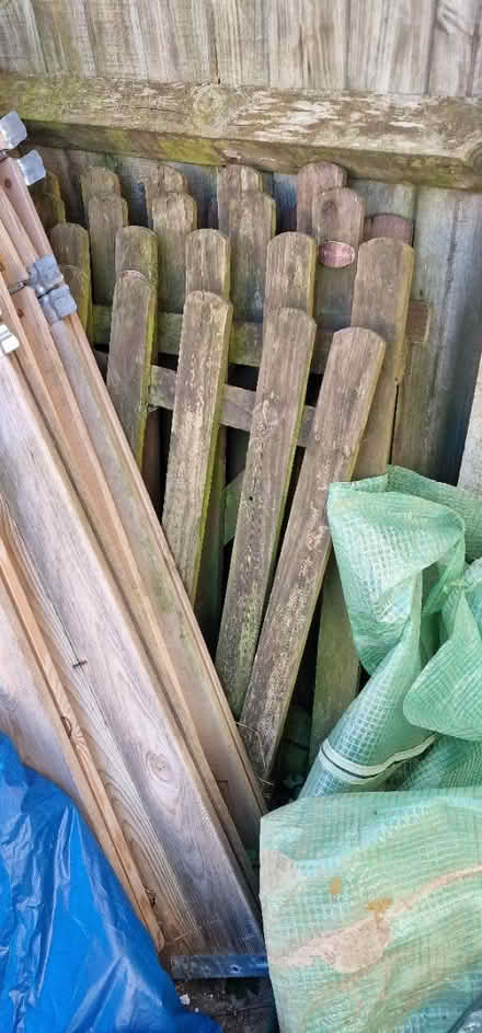 Photo of Fencing (Romford RM6) #1
