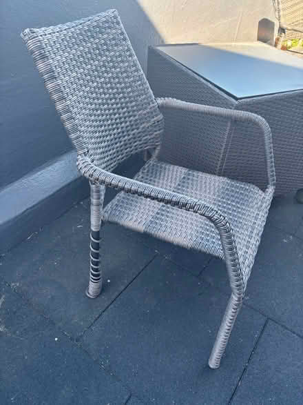 Photo of free Rattan table and chair (Croydon CR7) #2