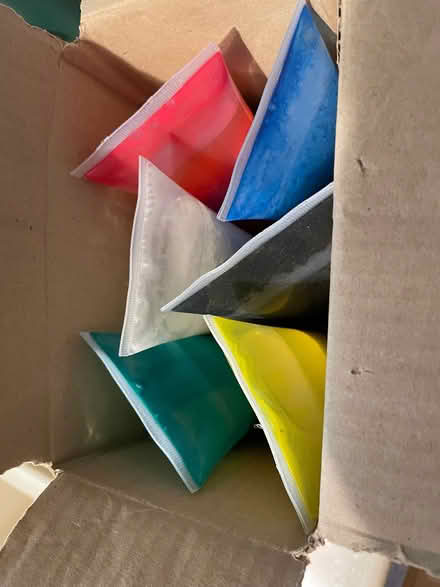 Photo of free Peel Off Paints (Ruislip HA4) #1