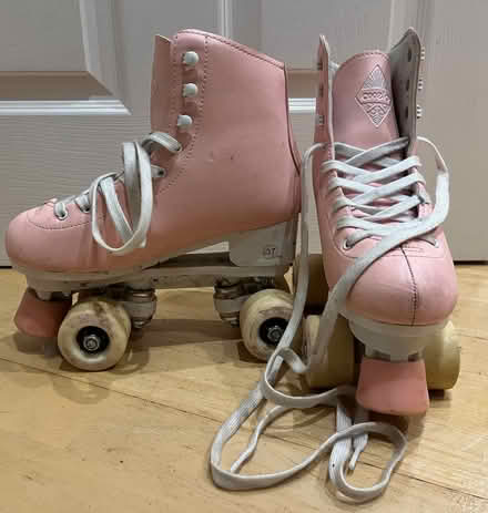 Photo of free Girls Roller Skates (Great Hollands RG12) #2
