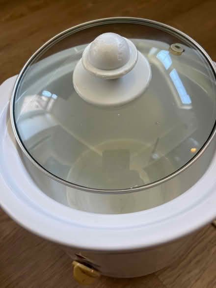 Photo of free Slow cooker - small (CR8) #2