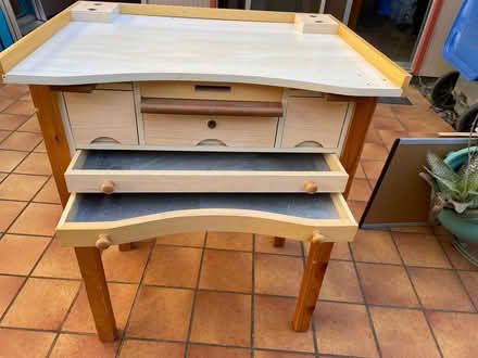 Photo of free Small Jewelry Bench (Willow Glen - Dry Creek) #3