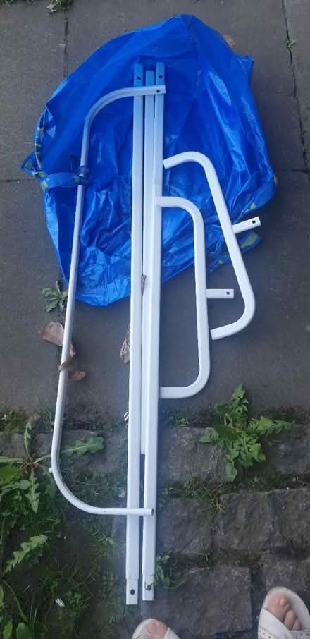 Photo of free Cloths rack (OL8) #1