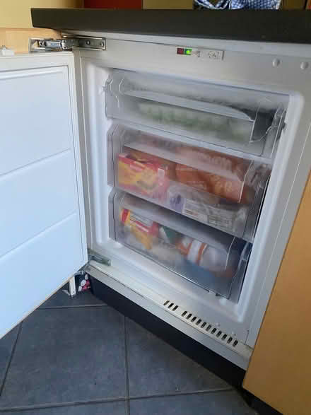 Photo of free Assorted kitchen units with integrated appliances (Druids Heath B14) #2