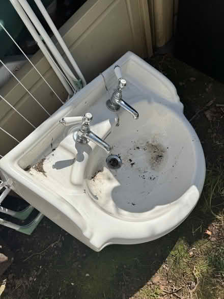 Photo of free Bathroom basin (Crowcombe TA4) #1