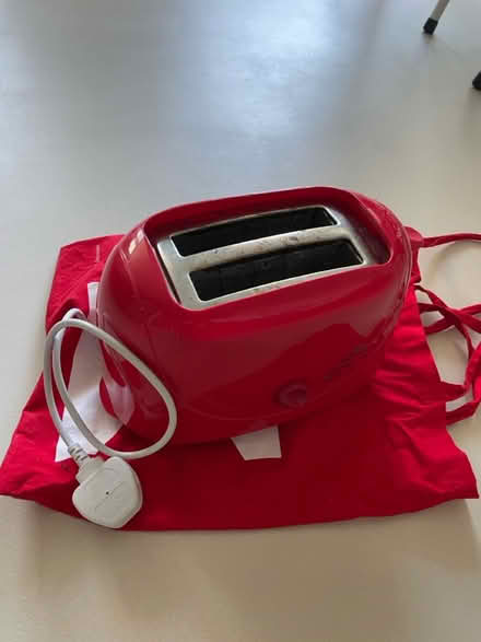 Photo of free Red Toaster (N19 - Archway) #2