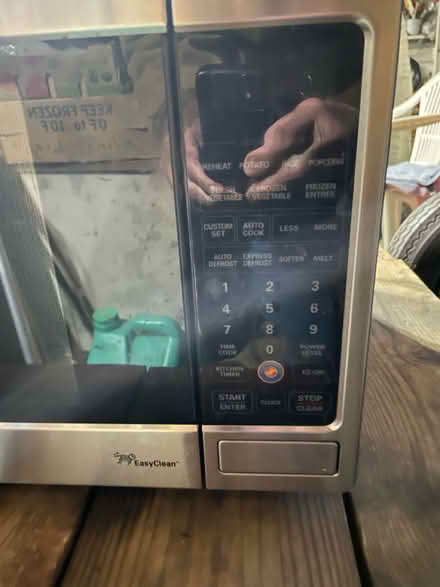 Photo of free Counter top LG microwave (935 Bellclaire se) #1