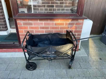 Photo of free Folding garden trug/wheeled basket (Bromborough Pool CH62) #1