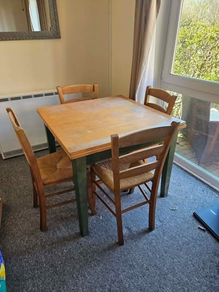Photo of free Dining table, 4 chairs (Sandford-on-Thames OX4) #1