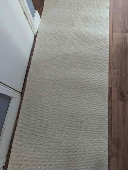 Photo of free Cream carpet (Charvil RG10) #2