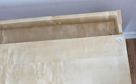Photo of free Desk table (HP2) #3