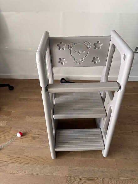 Photo of free Kids step stool (York way Camden) #1