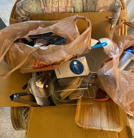 Photo of free Assorted kitchen items (Sligo Ave, Silver Spring) #3