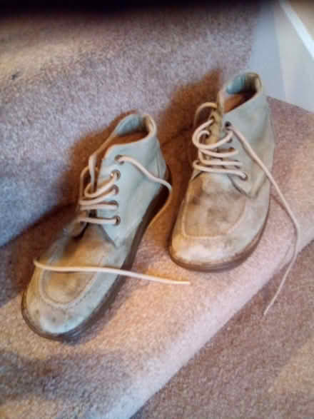 Photo of free Old Size 8 Doc Marten boots (Barlborough S43) #1