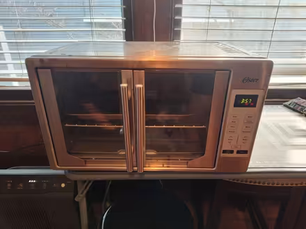Photo of free Oster XL Convection Oven (READ) (Midtown/Boulevard Park) #1