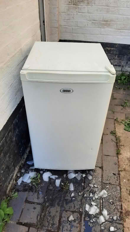 Photo of free Freezer (LU2) #1