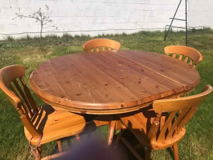 Photo of free Kitchen table (Sutton Park) #1