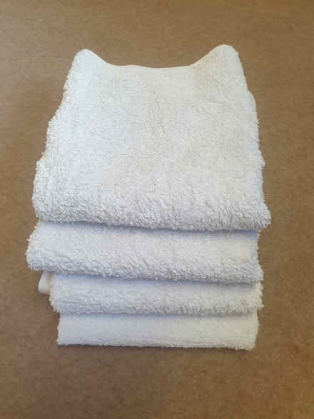 Photo of free 4 White-ish Hand Towels (Prestwood HP16) #1
