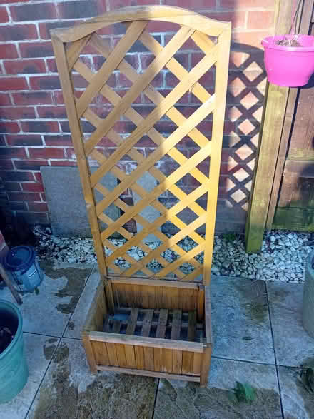 Photo of free Garden wooden thing for plants/pots (Bristol BS7) #1