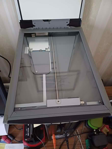 Photo of free Canon A4 flatbed scanner (Leire LE17) #3