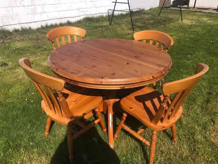 Photo of free Kitchen table (Sutton Park) #2