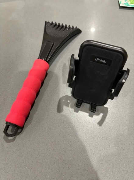 Photo of free Car phone holder & scraper (Watford WD17) #1