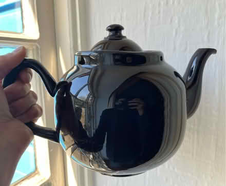 Photo of free Teapot (Bletchingley RH1) #1