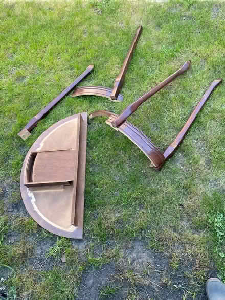 Photo of free Semi circular tabke (Carpenders park WD19) #3