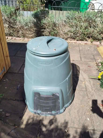 Photo of free Plastic compost bin (Twickenham TW1) #1