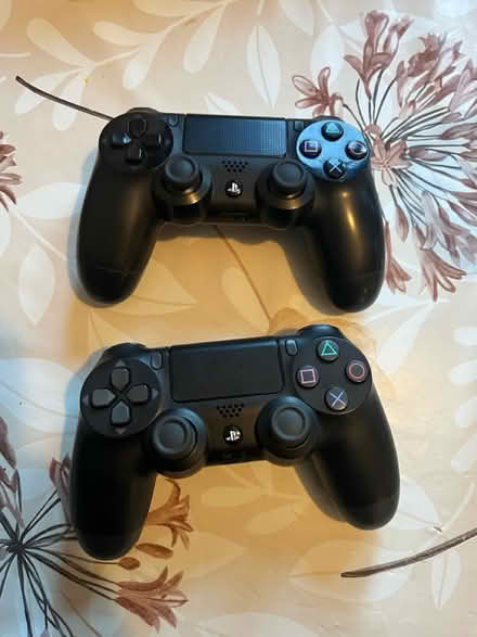 Photo of free PS4 controllers (LS20 - Guiseley) #1