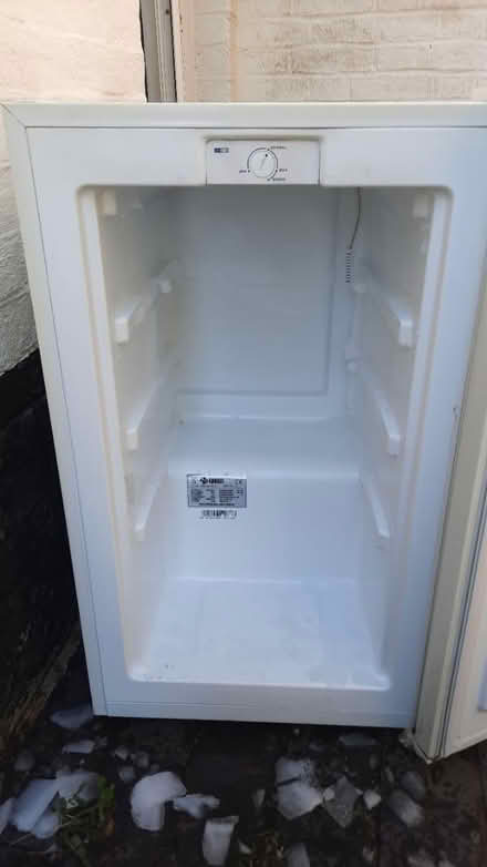 Photo of free Freezer (LU2) #3