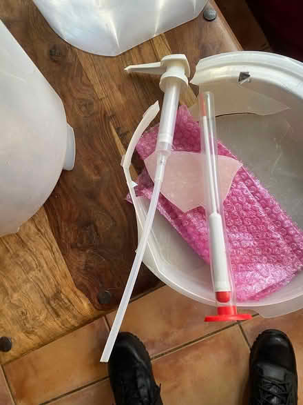 Photo of free fermenting bin, bottles (RG2) #2