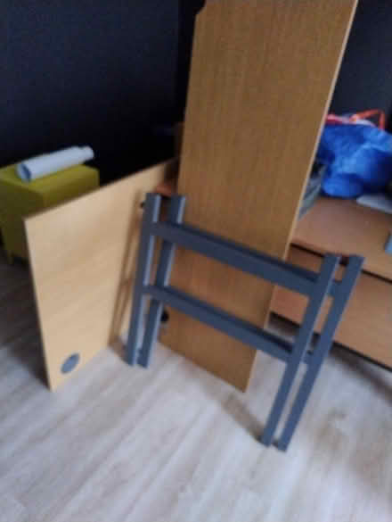 Photo of free Office desk (SE9) #2