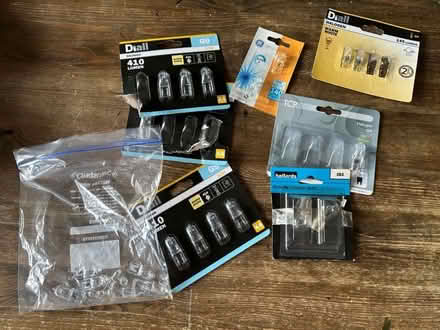 Photo of free Halogen bulbs (Watford WD17) #1