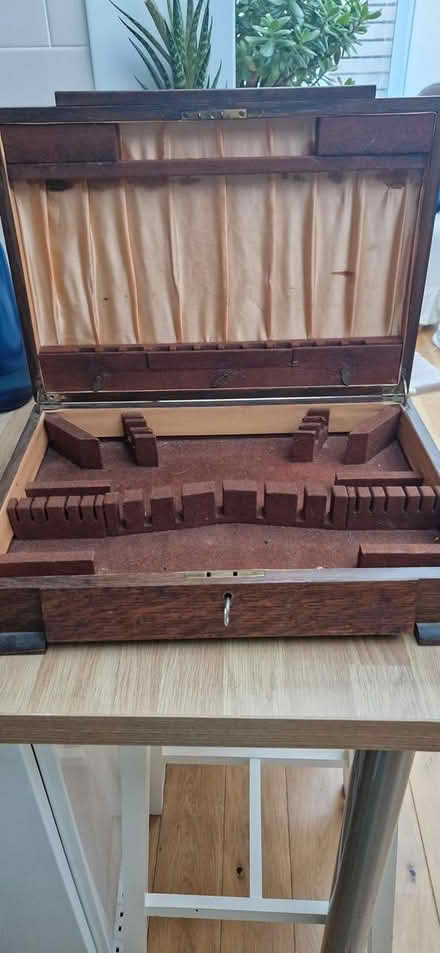 Photo of free Old wooden cutlery box (TN40 chantry Bexhill) #1