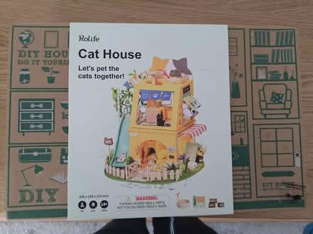 Photo of free Cat cardboard model (Foster Farm) #1