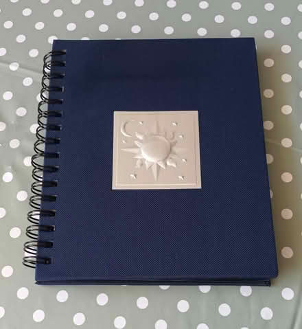 Photo of free 6×4 photo album, holds 80 photos (SW11) #1